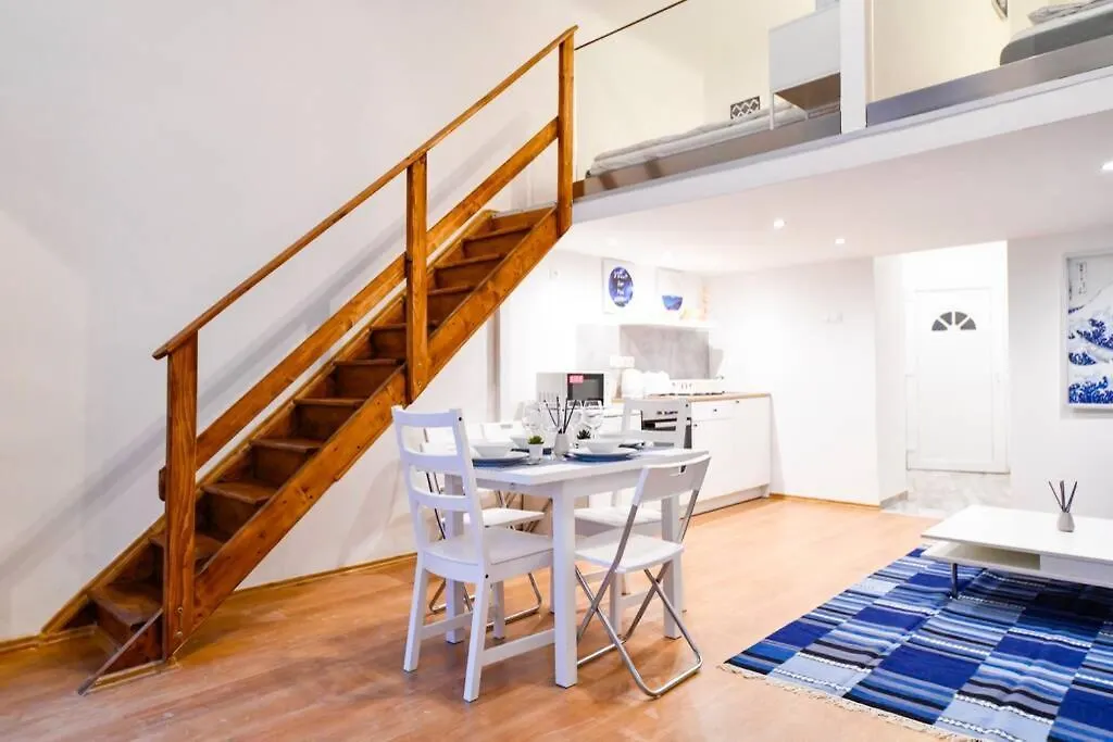 بودابست Cosy Two Bedroom Flat In Rottenbiller Str,Sky